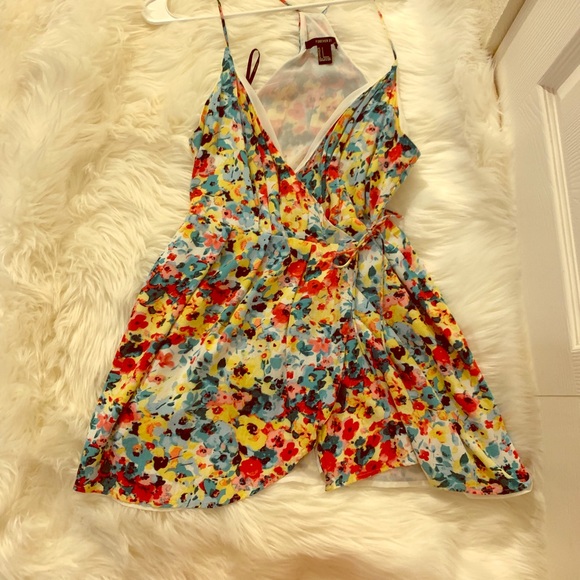 Forever 21 Dresses & Skirts - Floral Tulip dress!